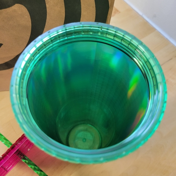 Starbucks 2023 Iridescent ‘Sprout’ Green Pink Grid Bling Venti Tumbler - Picture 5 of 9